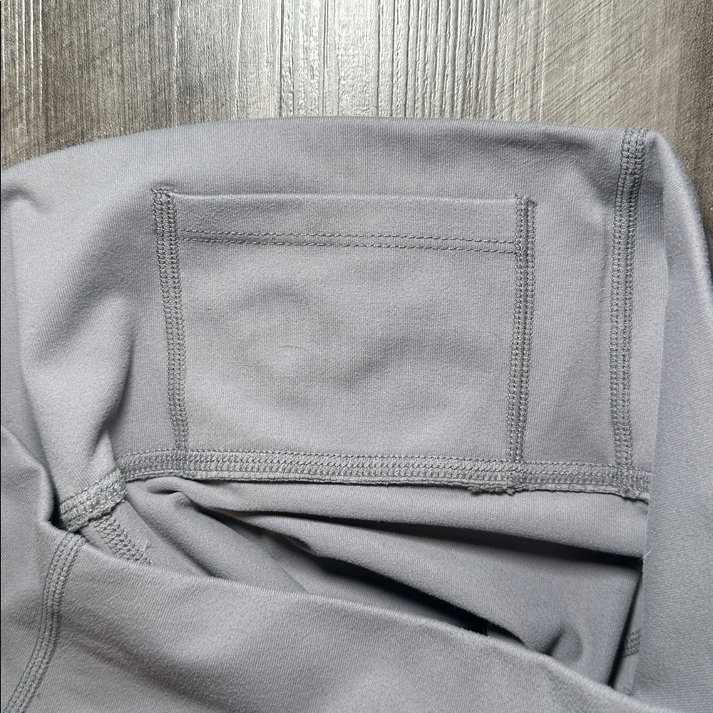 Fabletics Mesh Power Performance Legging - Medium - image 5